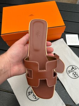 Hermes slapky full box. - 5