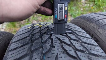 Zimné Nokian WR SNOWPROOF 205/50/17 93V XL - 5