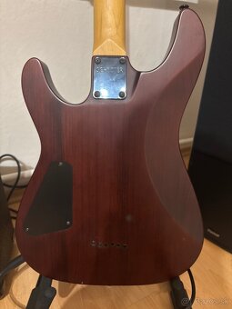 Elektrická gitara Schecter Omen-6 a Marshall 10 - 5