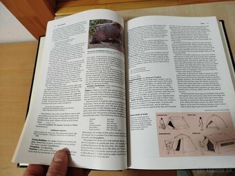 The World Book Encyclopedia--1994--6 ČASTÍ:7-F,8-G,9-H,14-N, - 5