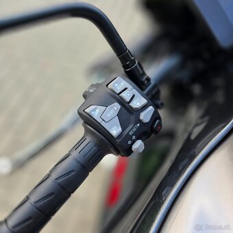 Kawasaki Z900 Performance 2025 s doplnkami - 5