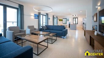 NA PREDAJ atraktívna kamenná vila /419 m²/ pri mori, Dalmáts - 5