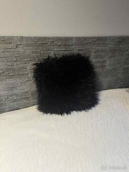 Vankúš z ovčej kožušiny - 5