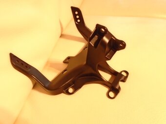 Yamaha R1 lešení - 5