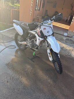 Predám Yamaha yzf 450 - 5