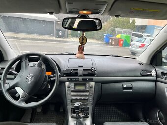 Toyota Avensis - 5