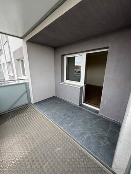 Nový 2 Izbový byt s balkónom 50m2 - V. V. Majakovského - 5