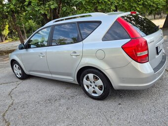 Predám Kia Ceed Combi Faclieft 1.4 66kw Benzin r.v.2010 - 5