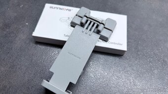 Predám slnečnú clonu a držiak tabletu na DJi RC-N1 - 5