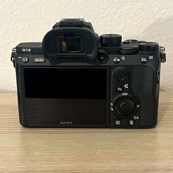 Sony A7 III - 5