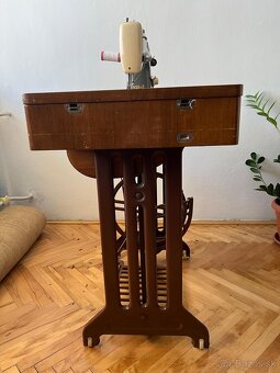 Minerva šijací stroj - 5