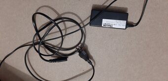 Polička s LED svetlom – buk - 5