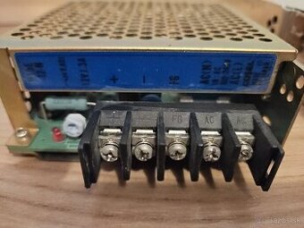 Priemyselné spínané zdroje 24V, 12V - 5