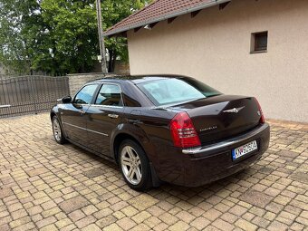 CHRYSLER 300C - 5