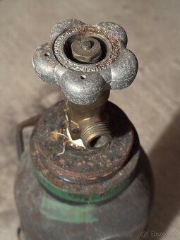 Predám 25l kyvetu a bombu - 5