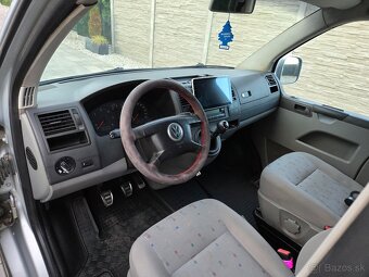 Volkswagen Caravelle - 5