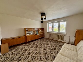 Slnečný RD na krásnom pozemku blízko centra Zlatých Moraviec - 5