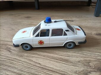 Skoda 120 kdn sanitka - 5