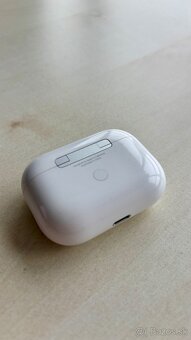 Apple AirPods Pro 1 - 5