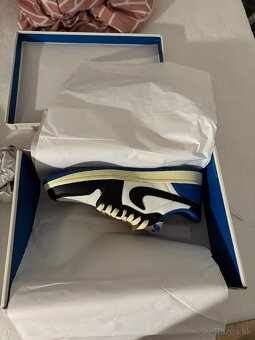 Jordan 1 low travis scott - 5