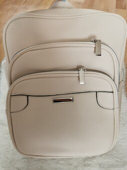 Kabelky a ruksaky. - 5