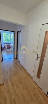 Predaj pekný veľký 1,5 izb. byt, Dvojkrížna ul.,Bratislava I - 5