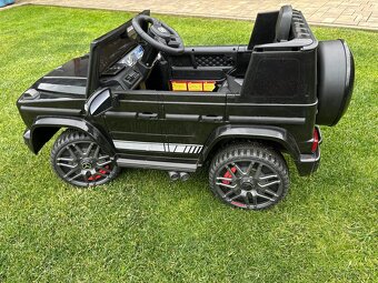 Mercedes elektrické autíčko - 5