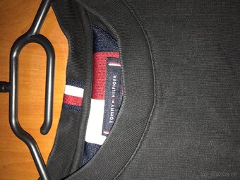 TOMMY HILFIGER originál prémium damske tricko L - 5