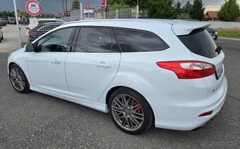 Ford Focus - 5