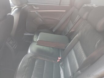 Predám škoda octavia 2.0 TDI DSG - 5