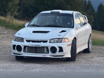 Mitsubishi Lancer Evo IV - 5