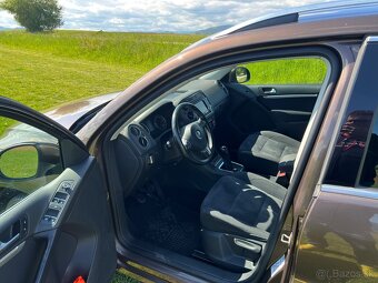 Volkswagen Tiguan - 5