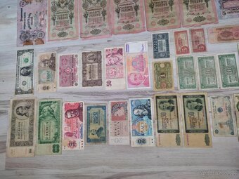 98 kusov staré bankovky - 5