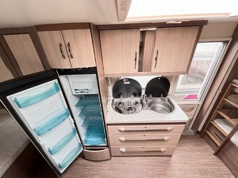 karavan Hobby•DE-LUXE 490KMF•(100Km/h-1300Kg) - 5