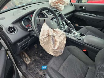 Peugeot 3008 1,6 e-HDI - 5