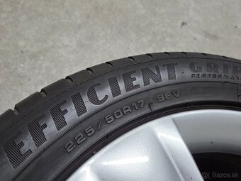 17" ŠKODA + letné 90% - 5