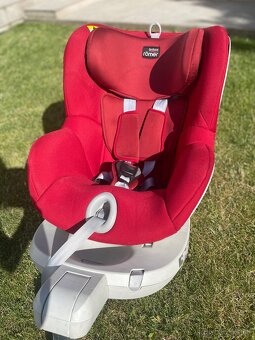 Britax Römer otočná - 5