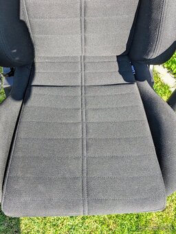 Predám stoličku/kreslo DX Racer Iron v látkovom prevedení - 5