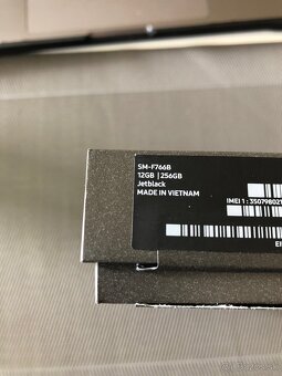 Samsung Galaxy Z Flip 7 256Gb Black - 5