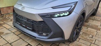 Toyota C-HR 2.0-l-VVT-i Hybrid Style - poškodený predok - 5
