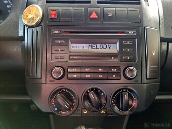 Predam Volkswagen polo 1.2 benzin rok 2007 - 5