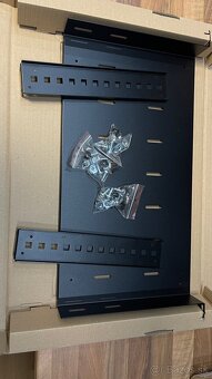 Nastaviteľná polica RACK 19" 1U 250 mm - 5