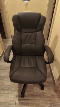 Predám rohový písací stôl a stoličku - 5