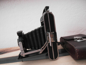 Starý fotoaparát CERTIX - 5