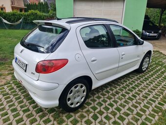 Peugeot 206 1,4 benzín - 5