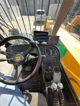 Teleskopický nakladač JCB 531-70 - 5