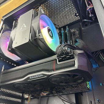 Herný PC R7 5800X / RX 7800XT 16GB / 32GB RAM / 1TB NVMe - 5