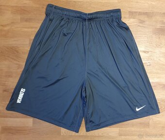 Nike krátke nohavice, kraťasy v. M - 5