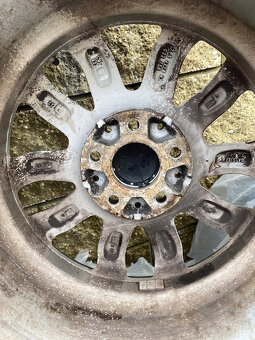 Predám disky na Mercedes E - 5