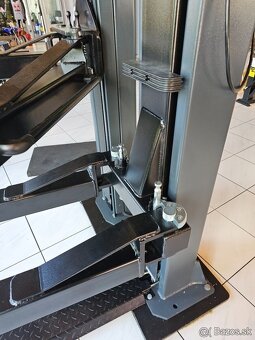 NEMECKÝ dvojstĺpový zdvihák 4.2 a 4.5T WEBER - AUTOMAT - 5